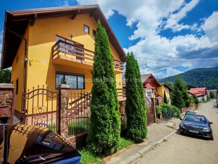 Busteni Kalinderu Vila 5 dormitoare supr 250mp - 2