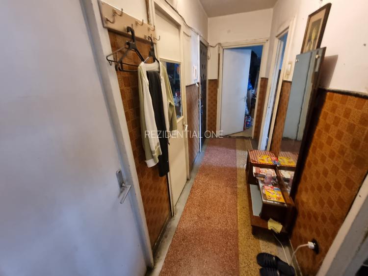 Clinica Luxor- 9 Mai- Ultracentral-3 camere/etaj 3, necesită renovare - 11