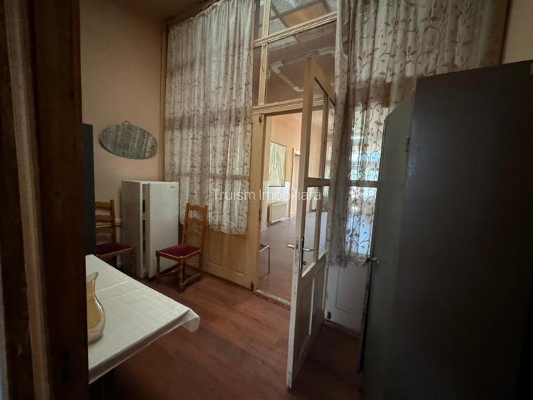 Casa boiereasca Ultracentrala, cu potential comercial deosebit! - 16