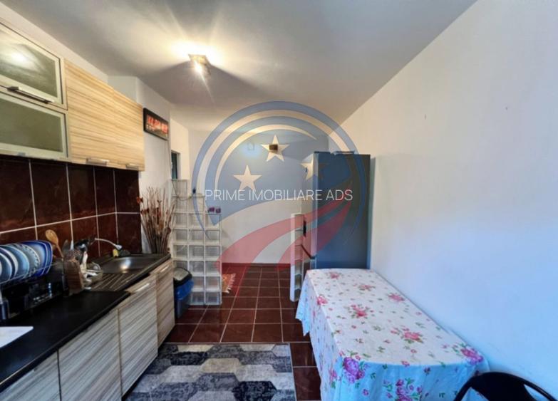 Apartament de vânzare - 6