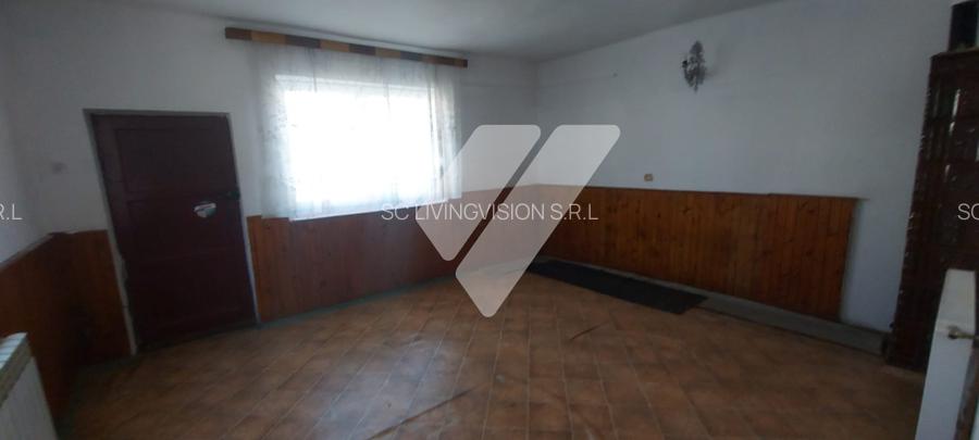 Casa individuala din 2 corpuri 6 camere 2 bai teren 2109 mp Rusi Sibiu - 10