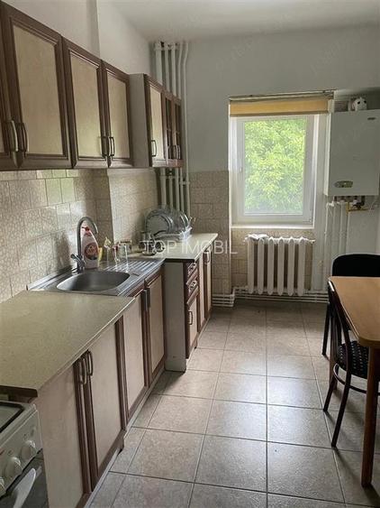 Apartament cu 3 camere decomandat, 2 bai - Pacurari - Esplanada Mimoza - 2