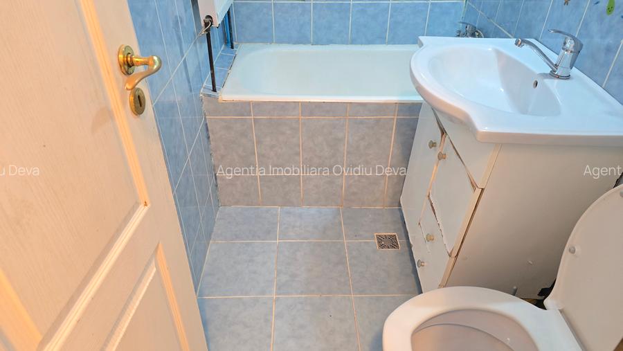 Vand apartament 2 camere semidecomandat in Deva, zona Micro 15, situat pe mijloc - 8