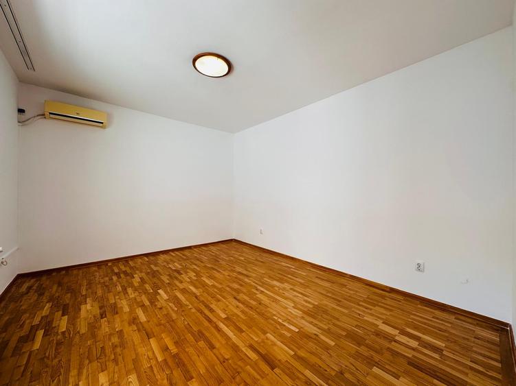 VILA DEOSEBITA - Vatra Luminoasa - birouri/cabinet medical/ rezidential