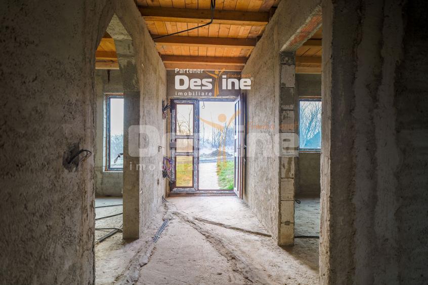 Casă individuală 3 camere 75 mp P+POD 570 mp teren