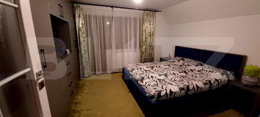 Casa 5 camere, IZVOR