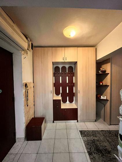 Apartament de vanzare, 3 camere, decomandat, zona Gara, Iasi