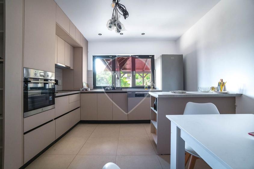 Casa saseasca restaurata in Cristian | Str. Laterala nr. 64