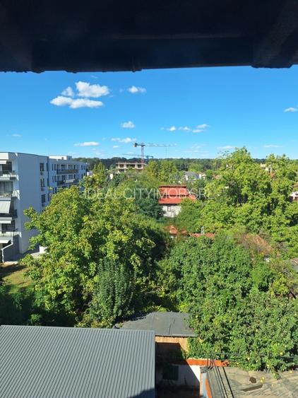 VÂNZARE Apartament cu trei camere ,situat într-o vilă din Voluntari - 8
