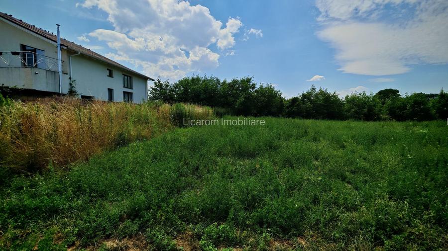Teren intravilan Stupini ,Central, 823mp,Utilitati,83000 eur - 4
