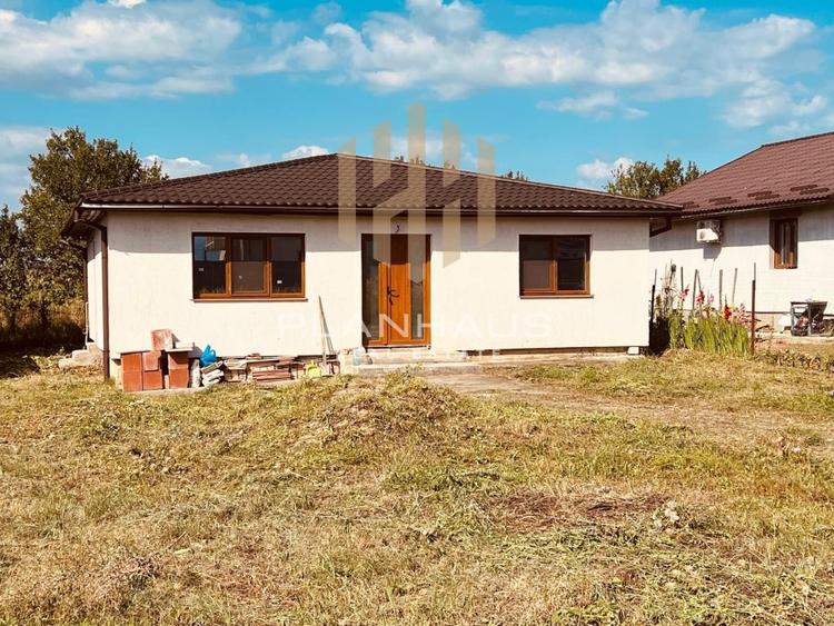 Casă in Mocira pe parter ,semifinisata ,493 mp teren