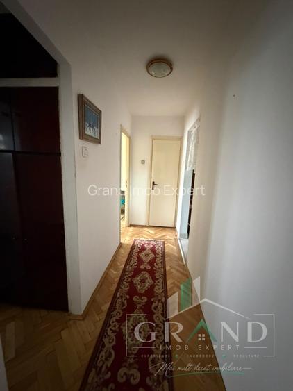 3 CAMERE DECOMANDAT | BALCON | GARAJ | PIVNIȚĂ | CENTRALĂ PROPRIE | MĂNĂȘTUR