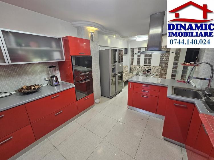 Apartament de Lux cu Vedere Panoramica Ultracentral, Piatra-Neamt, Euroconfort,