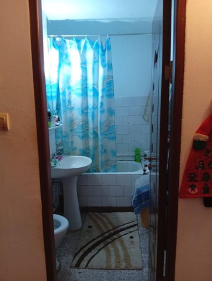 Vând apartament 2 camere decomandat