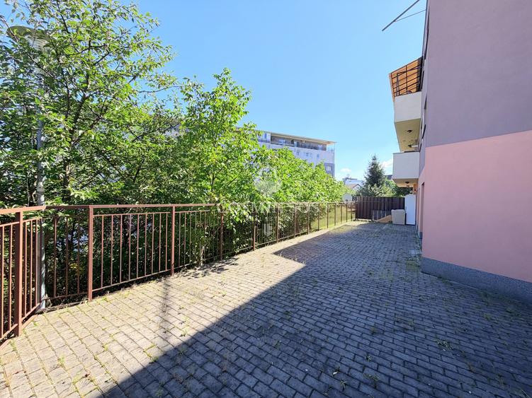 Apartament cu 2 camere de vanzare Zona Europa I Terasa I Loc parcare