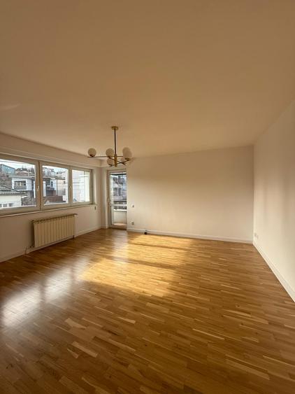 Casa tip duplex, 6 cam, 3 nivele, parcare, ultrafinisata, zona P. Engels
