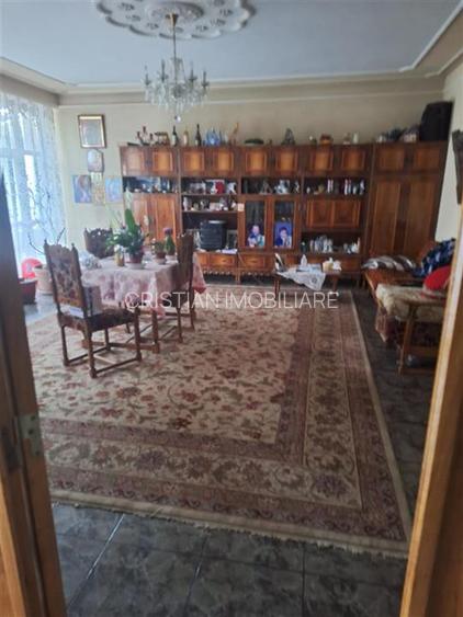 Vila S+P+1+M- Islaz, 8 camere, Suprafata teren 971 mp, Suprafata construita 410 - 10