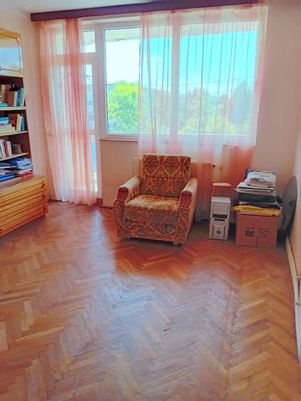 De vanzare -  apartament cu 3 camere decomandate, Tiglina 2, etaj 3/4