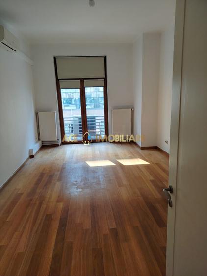 6 Camere de inchiriat | Victoriei | Metrou | Centrala | 150 mp
