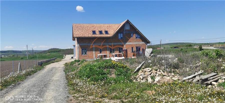 Vila - Pensiune de vanzare, 18 camere in Fundatura-Iclod, Cluj !