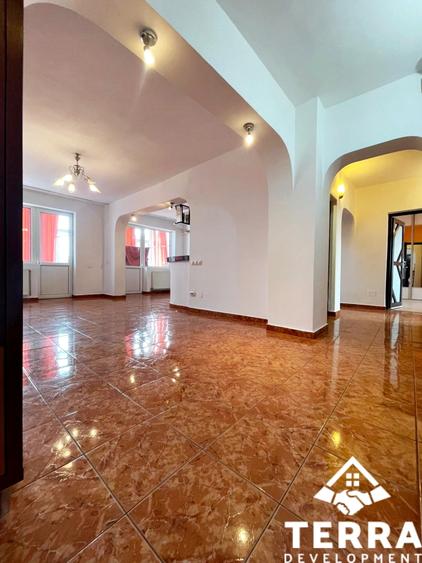 4 camere, proprietate deosebita, Centru