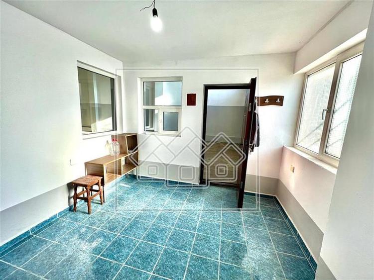 Spatiu comercial de vanzare Sibiu - 420 mp, parcare - zona Selgros