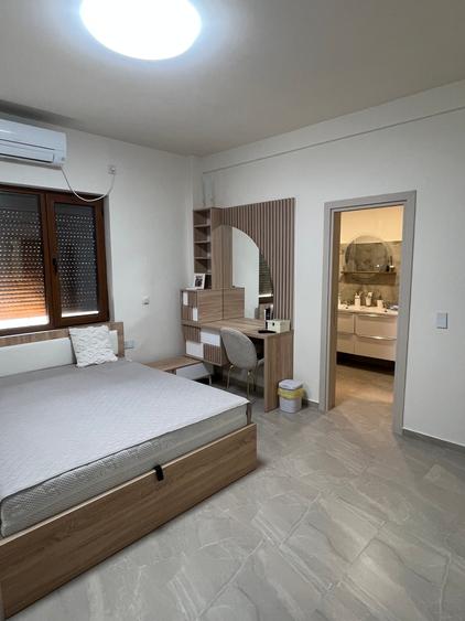 Apartament 3 camere Lux situat în Piața Amzei
