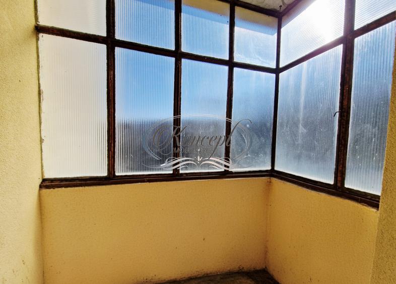 Apartament cu potential, orientare sud-est, 2 balcoane, zona Parang