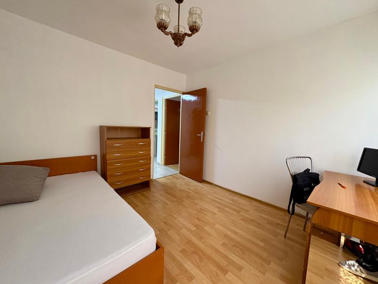 Apartament 2 Camere Eroii Revolutiei Mertrou 2 Min 3/7 Decomandat