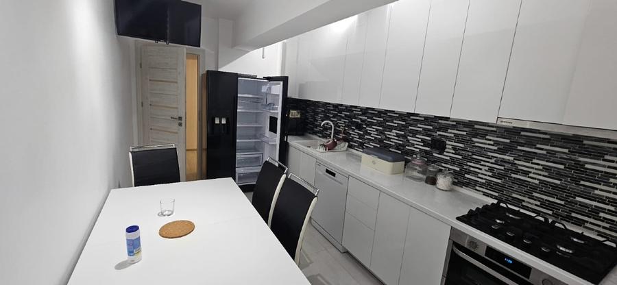 INCHIRIEZ APARTAMENT