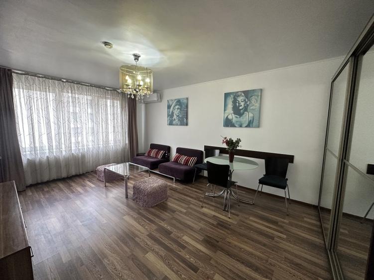 Apartament 2 camere Calea Victoriei, langa Ateneu, mobilat modern, bloc solid