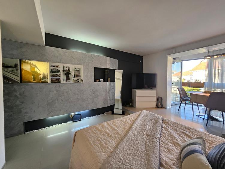 Oferta inchiriere studio de lux zona centrala, parcare, 350 EURO