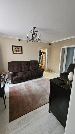 RAR PE PIAȚĂ | 3 camere SD | Etaj 2 | Piața Primăriei – Cinema București