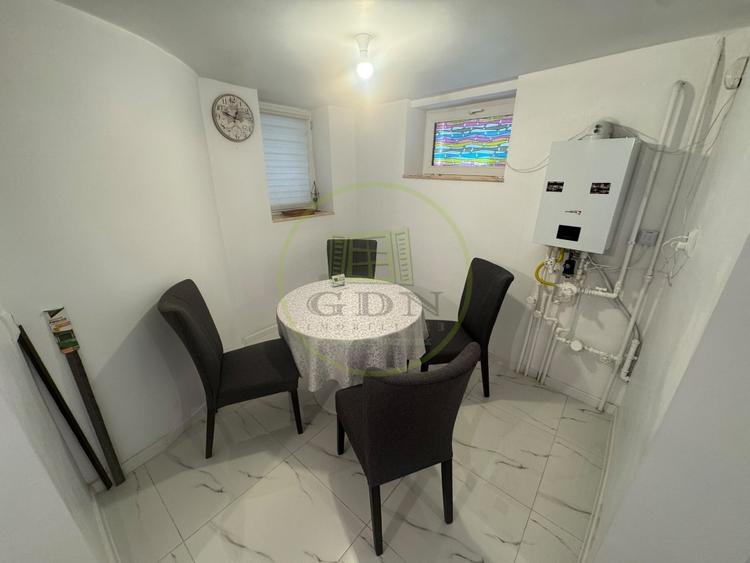 Apartament 3 camere, decomandat, 110.55 mp, Centru, zona Catedrala Sf. Dumitru