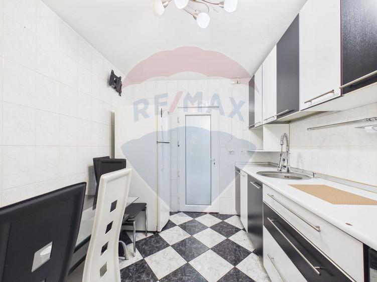 Apartament cu 2 camere de vânzare în zona Tineretului