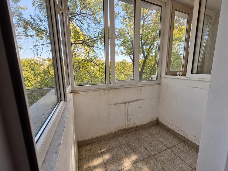 2 camere parc Titan