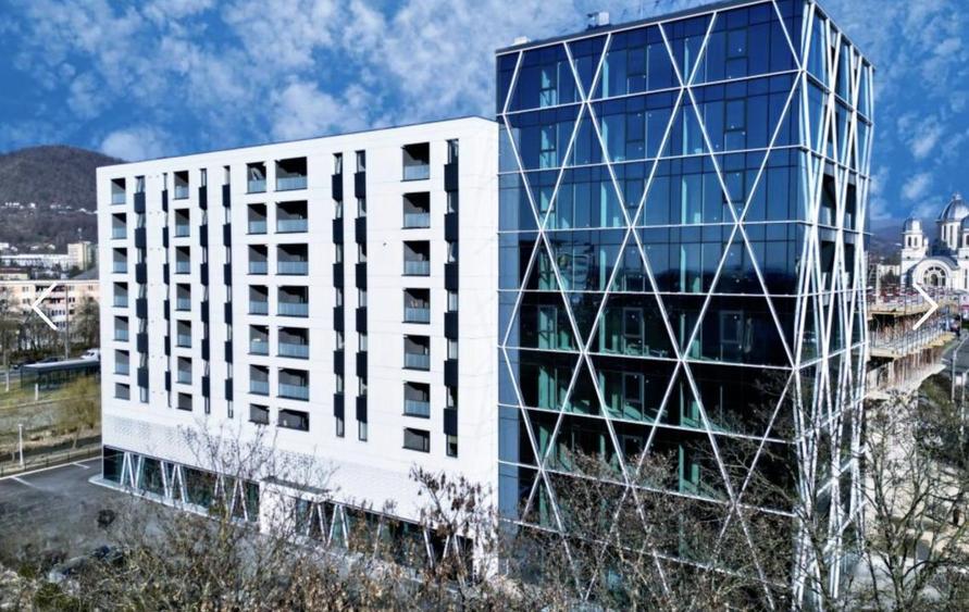 Apartament cu 3 camere finisat zona Cosbuc
