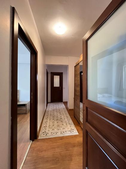 Apartament 4 camere, 2 băi, etaj 1, Tătărași