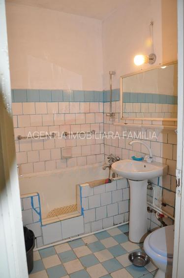 De vanzare apartament 2 camere, Centru - 5