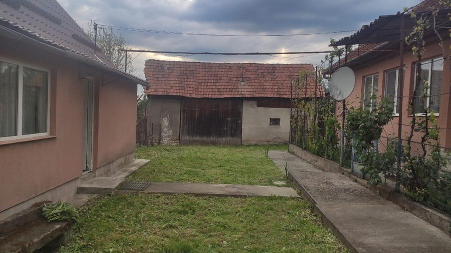 De vanzare casa individuala Bontida + teren 1700 mp