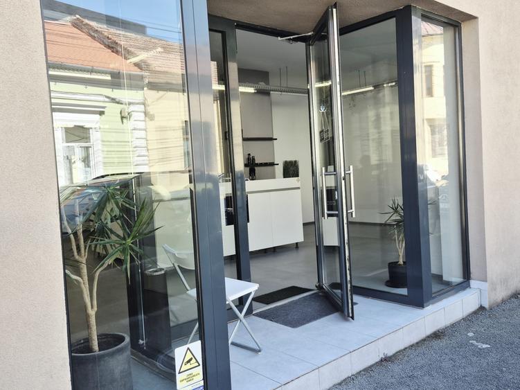SPAȚIU COMERCIAL DE ÎNCHIRIAT, ZONA NTT DATA