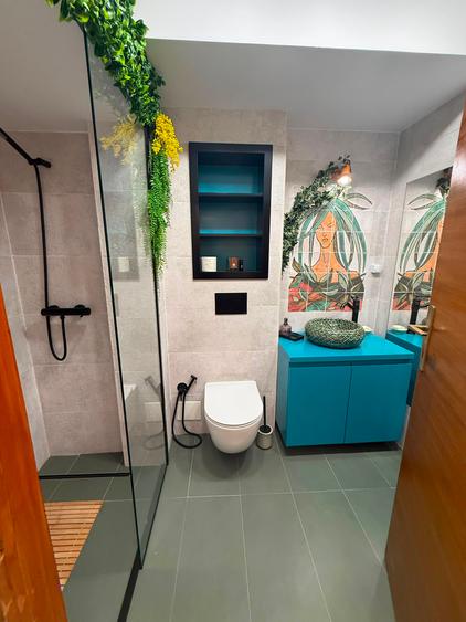 Vanzare apartament zona Universitate - 4 camere cu terasa generoasa