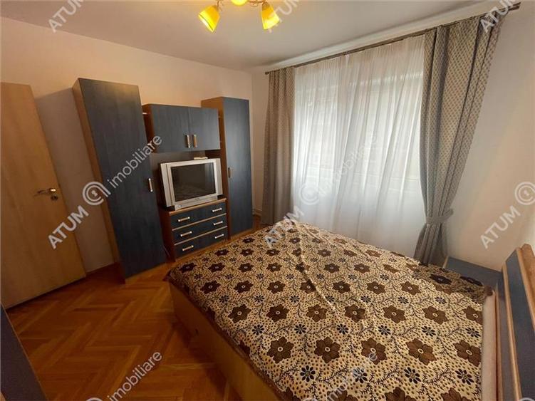 Apartament 3 camere decomandate si balcon in zona Vasile Aaron Sibiu