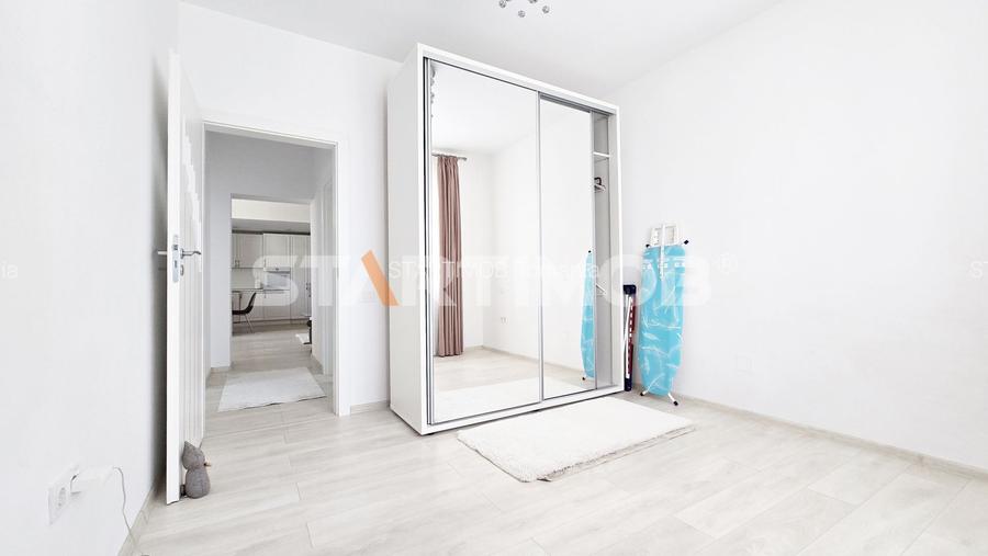 Apartament mobilat 3 camere bloc tip vila zona Coresi - 5