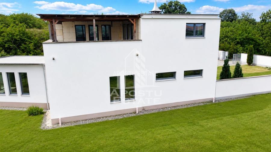 Casa cu piscina, 450mp utili, Pensiune - Casa de seniori, Hunedoara - 2