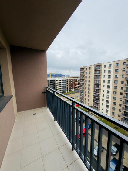 Apartament cu 2 camere de vanzare in zona Tractorul mobilat ,nou in garantie