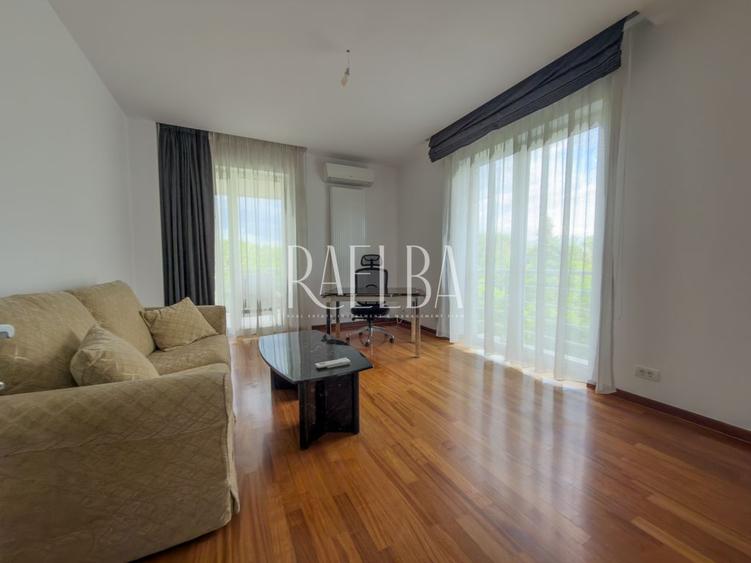 Etaj Integral | 377 mp | 8 Camere | Vila Lac 3 | Parc Bordei