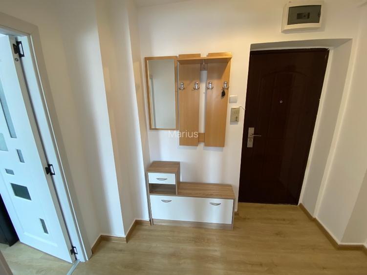 Proprietar, închiriez ap 2 cam central, zona Arcu - 12