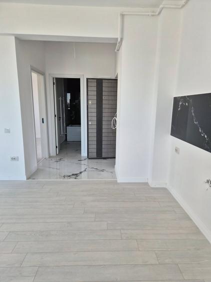 Apartament 2 camere LA CHEIE + Loc de parcare!
