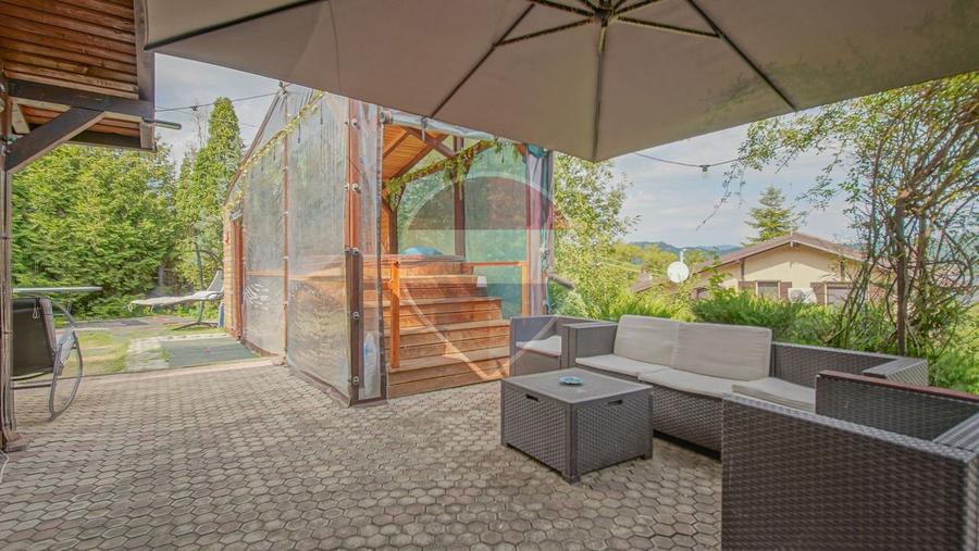 Comision 0%! Vila Patricia, pensiune Breaza | teren tenis | ciubăr